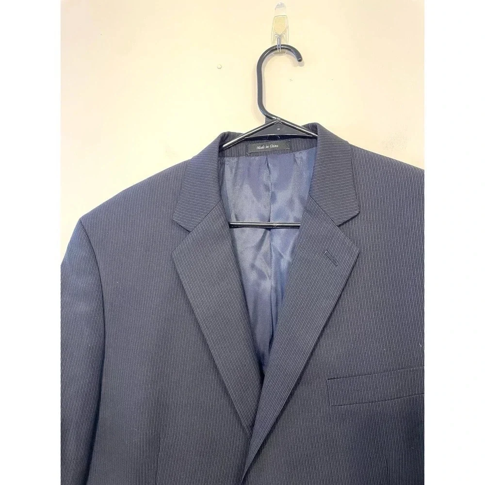 Calvin Klein | Men’s Black Gray Pinstripe Two Button Suit Jacket Blazer 44L